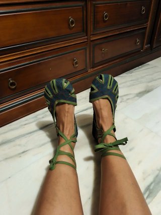 Bailarinas verdes artesanales con bordados