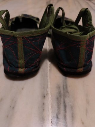 Bailarinas verdes artesanales con bordados