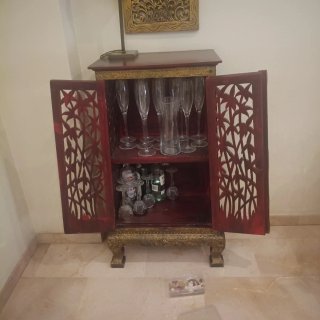 Mueble auxiliar madera y cristal