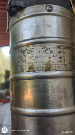 Pompa ad immersione con cavo e spina
