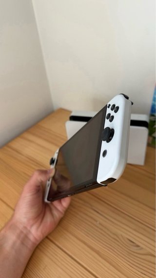 Nintendo Switch OLED Blanca. NO INCLUYE EL JUEGO