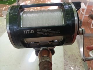 2 Carretes T500 Okuma y 2 cañas Kali 80lb