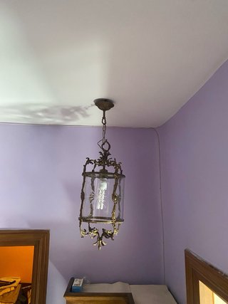 Lámpara colgante de cristal y metal dorado