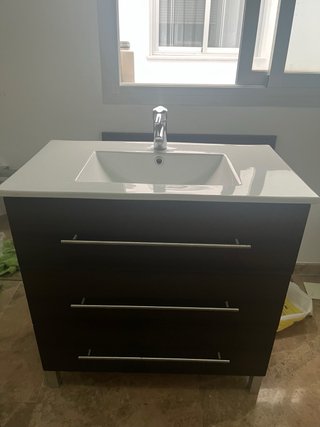 Mueble de baño madera y porcelana