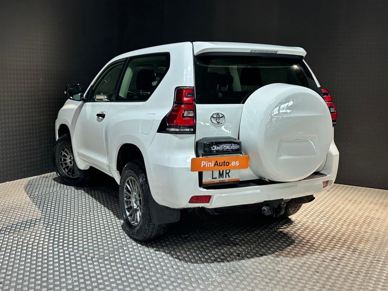 Toyota Land Cruiser 3P 2.8 D-4D GX (2021) 2021, foto 4