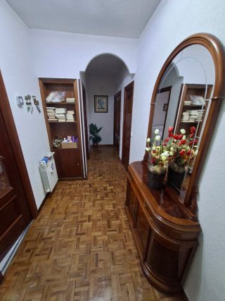 Piso en venta en Calle Casimiro Escudero, Madrid