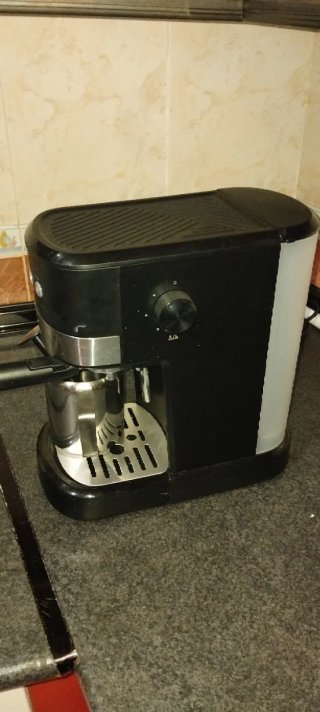 Cafetera de plástico translúcido