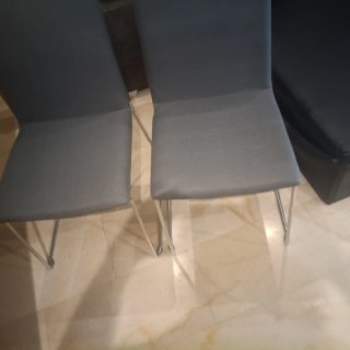 Conjunto Comedor: Mesa, Sillas, Espejo y Lámpara