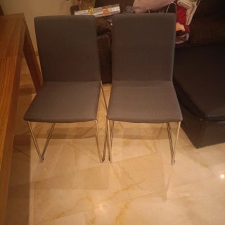 Conjunto Comedor: Mesa, Sillas, Espejo y Lámpara