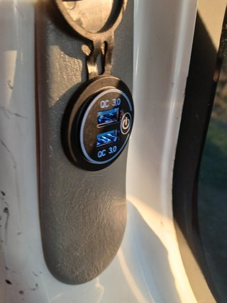 Vendo Opel Vivaro 2.0 CDTI 114 CV de 2009, camper