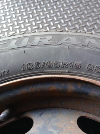 NEUMATICOS 185/65R15 88H
