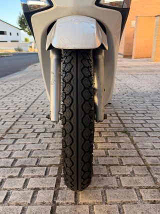 Piaggio Liberty 125 Scooter Beige/Blanco