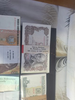 4 fasci di banconote da collezione