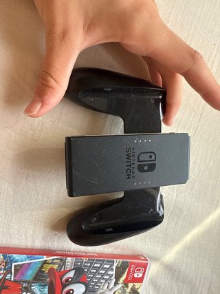 Nintendo Switch con 4 juegos