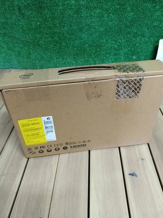 ASUS UN45 Mini PC Intel N3000 Para montar