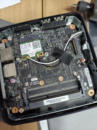 ASUS UN45 Mini PC Intel N3000 Para montar