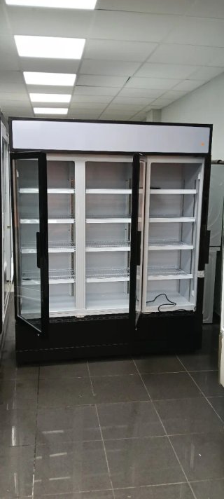 Nevera Expositora 3 Puertas Cristal 198X159.5X57cm