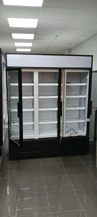 Nevera Expositora 3 Puertas Cristal 198X159.5X57cm