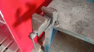 Banco de trabajo HECO con tornillo