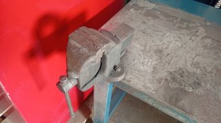 Banco de trabajo HECO con tornillo