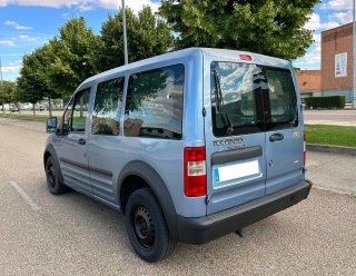 Ford Tourneo Connect 2004