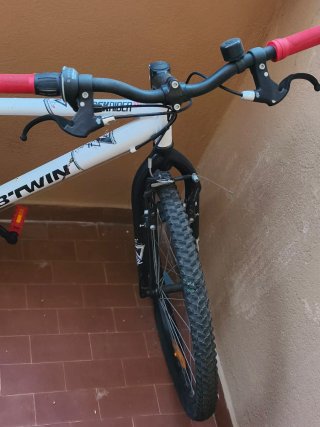 Bicicletta B'TWIN bianca