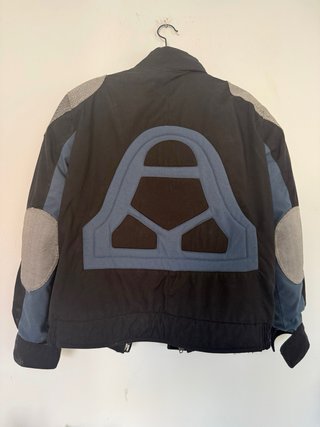 Chaqueta de moto con protecciones
