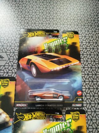 Hot Wheels Serie Hammer Drop