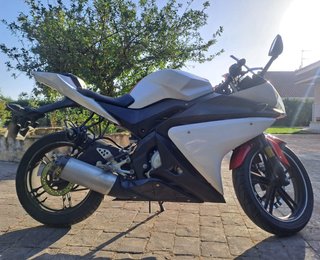 Yamaha YZF 125cc Deportiva Modelo 2008