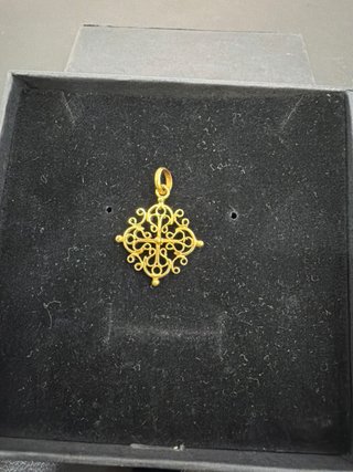 Colgante Oro 18k Estilo Cruz