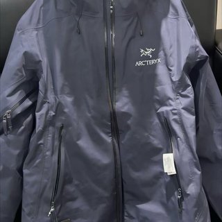 Chaqueta Arc'teryx Blanca Gore-Tex TRATO EN MANO