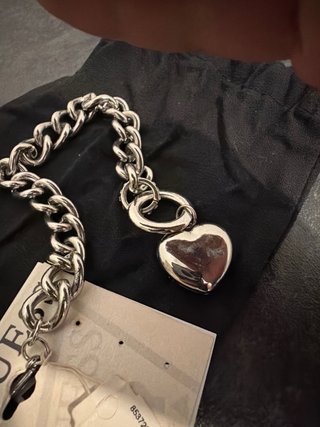 Pulsera Guess Corazón Brillante Plata
