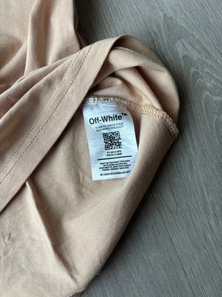 Camiseta Off-White Beige
