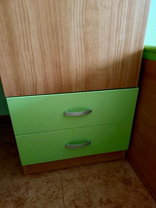 Mueble juvenil con 2 camas, armarios y almacenaje
