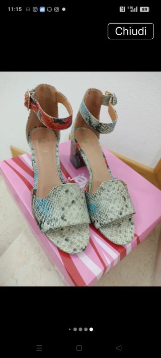Sandali donna in pelle stampata