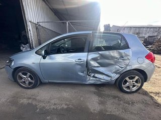 Paragolpes delantero toyota auris basico 183307