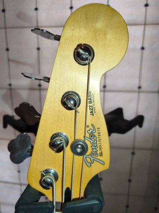 Bajo Fender Jazz Bass