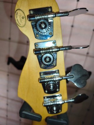 Bajo Fender Jazz Bass