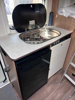 Autocaravana carado v132