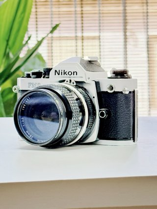 Nikon FM2 Plata + Objetivo Nikkor 28mm f/3.5