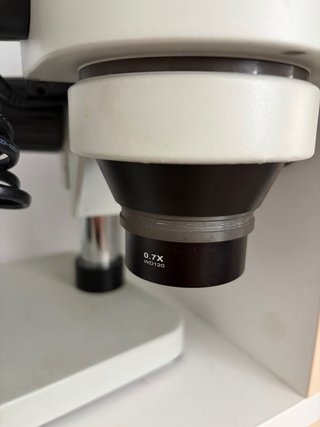 Microscopio binocular para placas de móviles