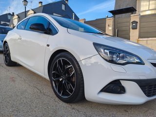 Opel Astra GTC BITURBO DIESEL 195 CV 10/2015
