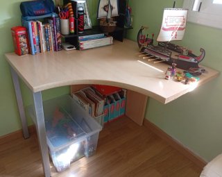 Escritorio esquinero madera y metal