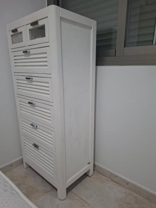 Dormitorio Banak blanco regalo lámparas y escalera