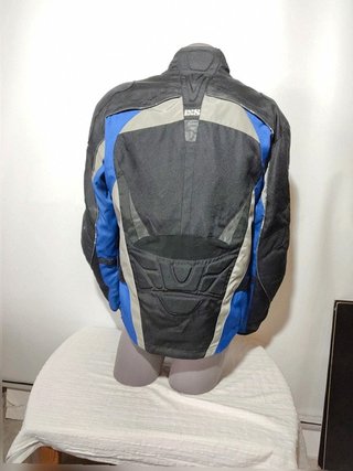 Cazadora motera iXS