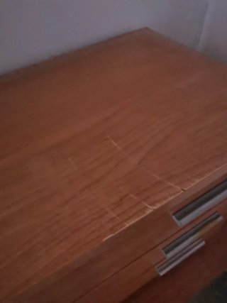 Mueble con puertas de cristal Es un conjunto en