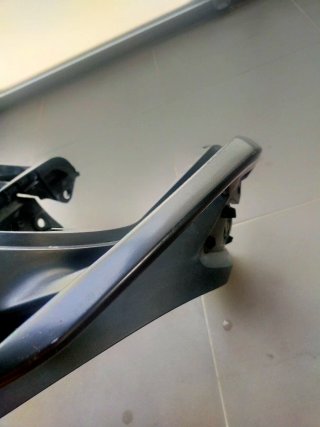 Asidero y piloto trasero Yamaha FZ6