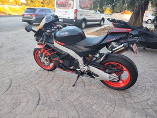 Aprilia RSV4 2023 - 9000 km