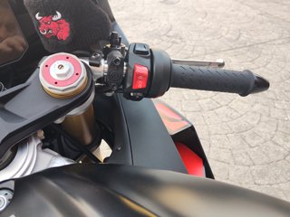 Aprilia RSV4 2023 - 9000 km