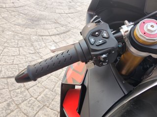 Aprilia RSV4 2023 - 9000 km
